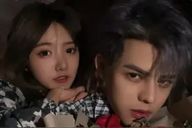 殷世航的财富密码！装疯卖傻五小时收入4500万，小丑竟是我自己图片