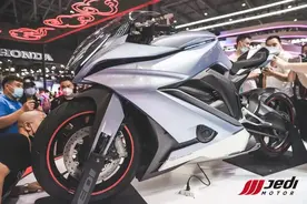 这三台绝对是本届摩博会最帅、最霸气、最科幻的，国产未来可期图片