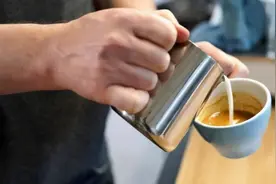 究竟什么是拿铁？和馥芮白、卡布奇诺有啥区别？图片