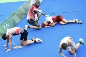 水质太差？铁人三项赛后数名选手倒地呕吐【三分钟法治新闻全知道】图片