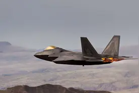 无视警告！美军18架F22战机直奔白令海，普京担心的事终于来了图片