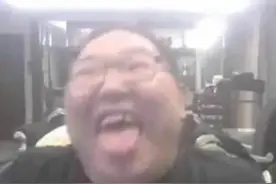 PDD查房遇网瘾贼大女主播，直播不看弹幕礼物，沉迷打游戏图片