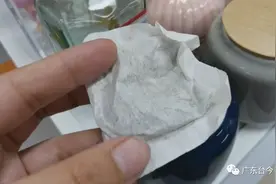 快转给爸妈！苦丁茶真是神药？有老人一次性饮泡20多包图片