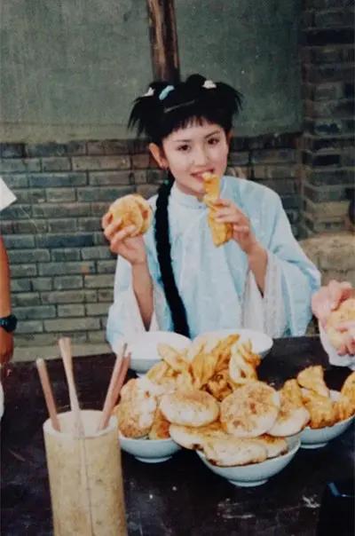 谢娜和张杰,10年的婚姻就是一场游戏,他们的故事比你想象的悲惨