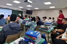 高考竟忘涂答题卡！遭遇这般“冏事”，他如何逆袭圆梦北大？图片