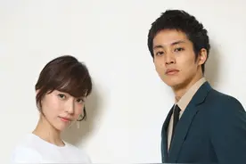 32岁日本演员松坂桃李结婚！与户田惠梨香突传喜讯，网友：般配图片