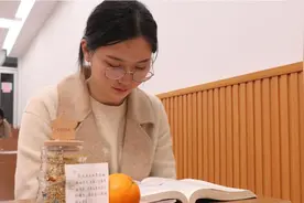都说考研英语比六级更难，为何四级“不及格”的学生，也能上岸？图片