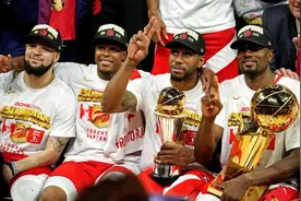 19年是伦纳德单核带队夺冠？看完洛瑞的数据，你还这么觉得吗？图片