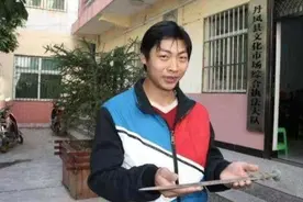 李磊上交文物获奖500元，称再也不上交了？李磊：我没说过图片
