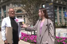相约母亲河 与大师同行——访海派钢笔画坚守者图片