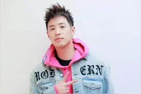 潘玮柏火锅店开业，娇妻宣云罕晒合照宣传，周杰伦陈小春齐送花篮图片