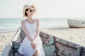 女人在三方面的默许，其实就是愿意被撩的信号，别不懂图片