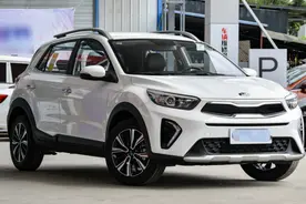 6.98万起的合资小型SUV，2021款奕跑上市，比飞度靠谱图片