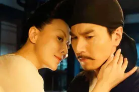 武则天梦到下棋，却怎么也下不赢，狄仁杰解梦：你也该赦免太子了图片