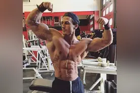 增肌与水的关系图片