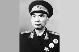 杨勇将军的铁汉柔情图片
