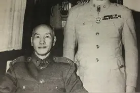 蒋纬国身世之谜：是否蒋介石亲生？蒋介石去世后，厨师道出真相图片