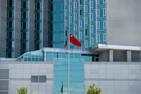 不留情面！30名中国留学生被美方强硬劝退，中国驻美领事馆已介入图片