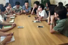 销售经理入职后发现员工都是关系户，月薪2万想辞职，原因很现实图片