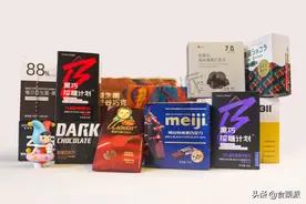 76块爆款黑巧PK，这款100%的黑巧超好吃图片