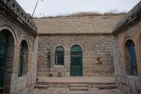 我家窑洞院子，已经400年历史了图片
