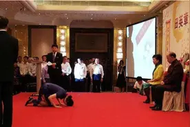 田蕴章：中书协评委大部分写丑书的！那他本人书法水平又如何？图片
