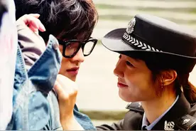 和杨洋最有cp感的居然是白百何，多笑笑别只顾着自己耍帅了图片