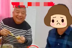 姜昆徒弟刘惠现身酒席，桌上剩菜垃圾堆积显脏乱，曾酒驾自毁前途图片