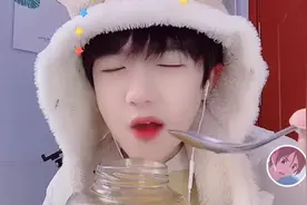 男性为何越来越“娘”化图片