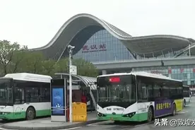 武汉主城区公交线路再恢复36条 已恢复的公交线路达到180条图片
