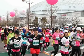 兰州莎莎们跑马拉松该如何化妆？图片