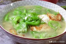 丝瓜汤怎么做才好喝？掌握3个要点，汤味鲜甜，丝瓜嫩绿不变色图片