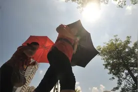 童年趣事之～“游泳”图片
