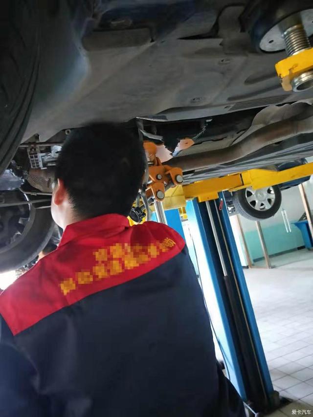 奔驰C180L挂挡不走？该如何保养变速箱？