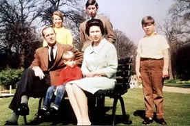 敢挑战女王的保姆：女王因保姆不给查尔斯一特殊的布丁而解雇她图片