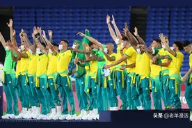 巴西男足奥运夺冠不穿中国品牌领奖服领奖后果很严重图片