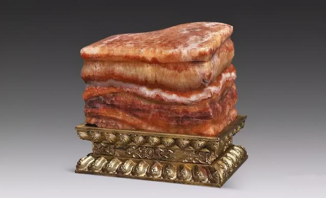 牧民捡到两块石头,没想到这么值钱,羡慕极了