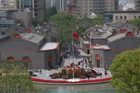 涂一次“玉颜”可驻20年，中共一大纪念馆汉白玉国旗台穿上隐形“防护服”图片