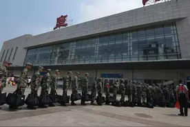 阜阳火车站VS蚌埠火车站，谁才是安徽第二大火车站图片