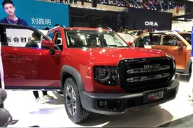 首台顶配四驱哈弗大狗：2.0T+四驱，比长安CS75还霸气图片