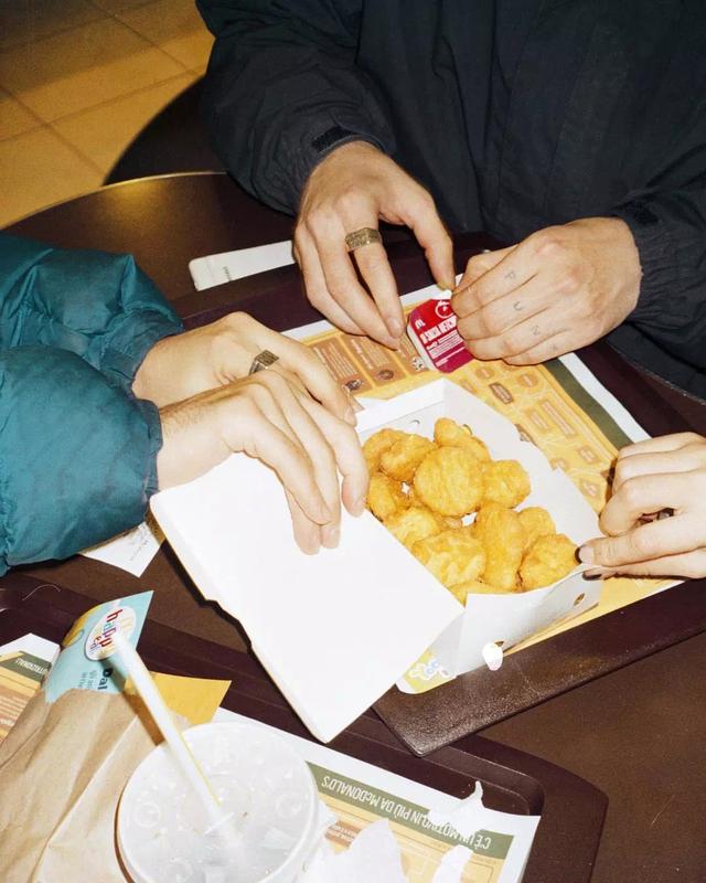 微信背景图 情感图| 如若生活好好对我了，我怎会在流不出眼泪