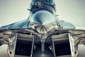 俄罗斯现役战斗机皆为双发，是对双引擎的偏爱，还是现实的无奈？图片