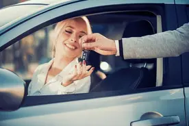 购买新车尽量避开这3种，买的时候很开心，买回家“进退两难”图片