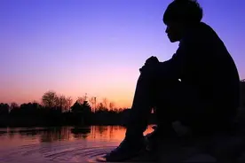 囗述：我傍了富婆，可其中的心酸和压抑，又有谁知晓？图片