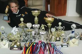 新版丹麦童话终结，但这位新人王一飞冲天图片