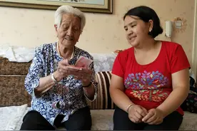 养老金将在6、7月补发到位，退休老人核对账目，留意这6个细节图片