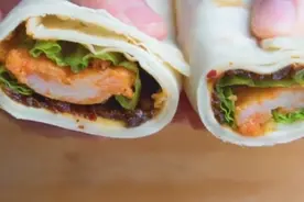 喷香的鸡蛋灌饼，掌握1个小窍门，个个鼓大泡，一次就成功图片