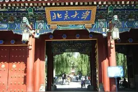 中考分很高，为何不上公立高中重点班，还要花好几万上私立高中？图片