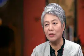 李玫瑾教授女儿现在咋样？与“不哭才抱”创始人后代的对比很讽刺图片