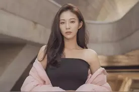 比基尼照超好看，被网友称为韩国张钧甯，青春的外貌，魔鬼的身材图片